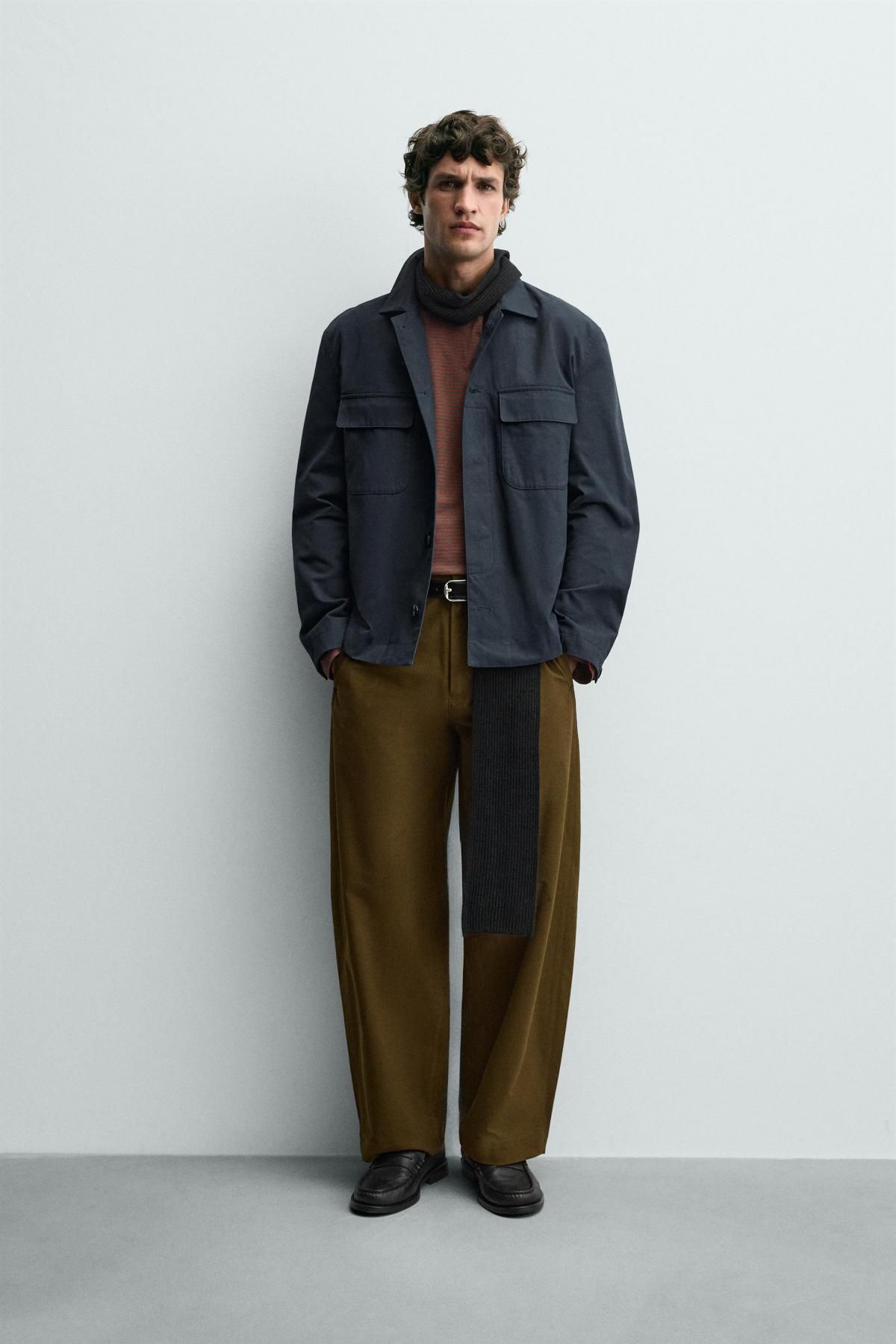 자라 테크니컬 텍스처 트윌 오버셔츠 포켓 9823/157 NAVY BLUE - 상세 이미지 2