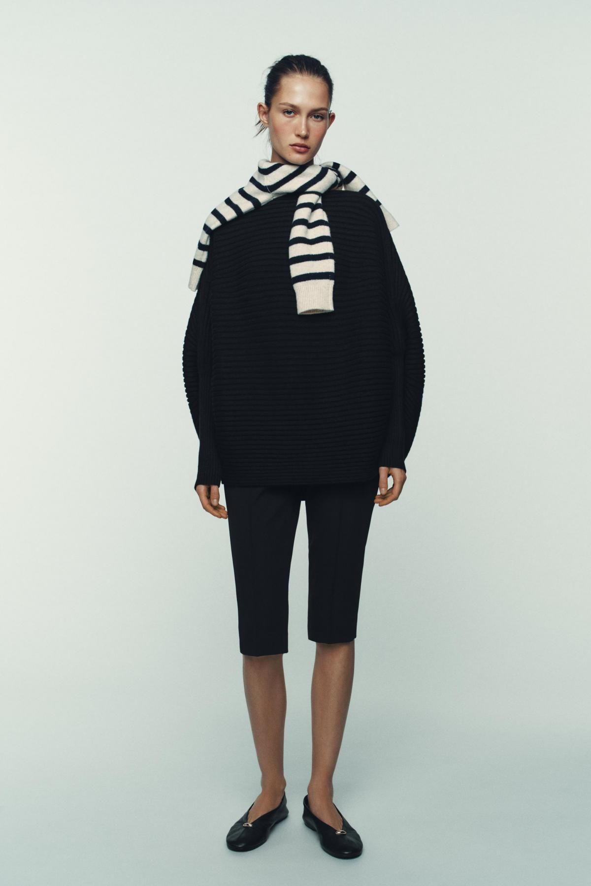 자라 볼륨 텍스처 니트 보트넥 스웨터 3471/103 BLACK - 상세 이미지 2