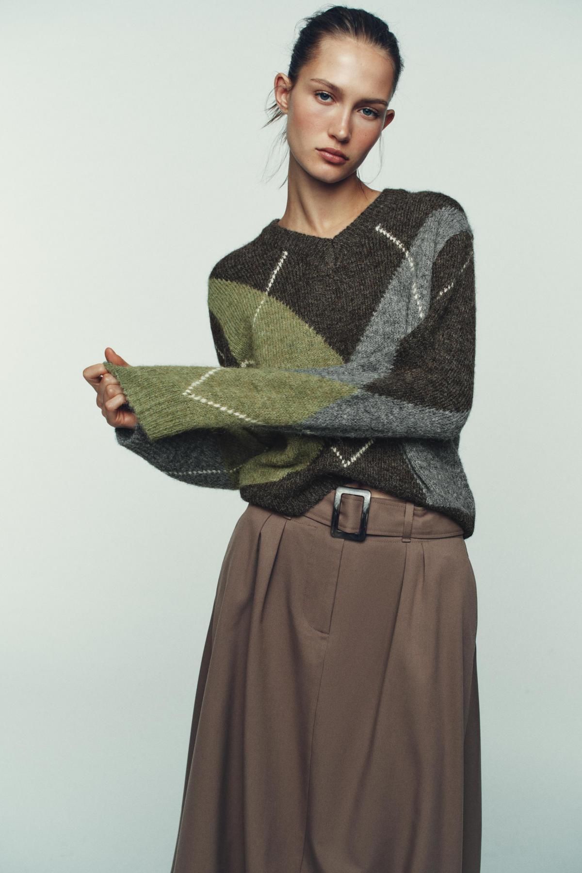 자라 아가일 패턴 루즈핏 브이넥 니트 스웨터 5755/152 BROWN / GREEN - 상세 이미지 3