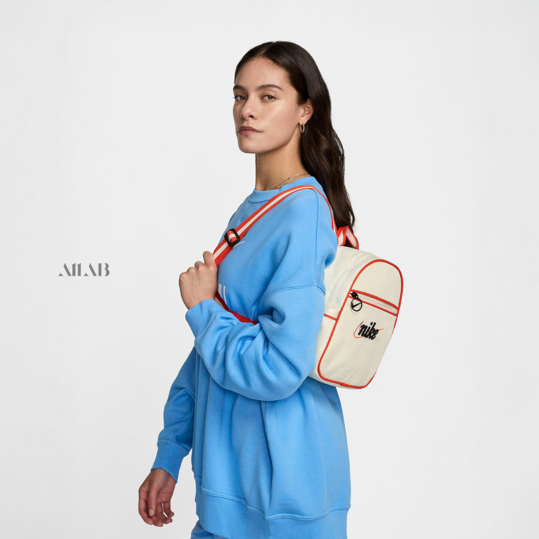 [국내매장판] 나이키 여성 미니 백팩 가방 중학생 고등학생 소풍 가방 여행 배낭 코코넛밀크(365레트로)