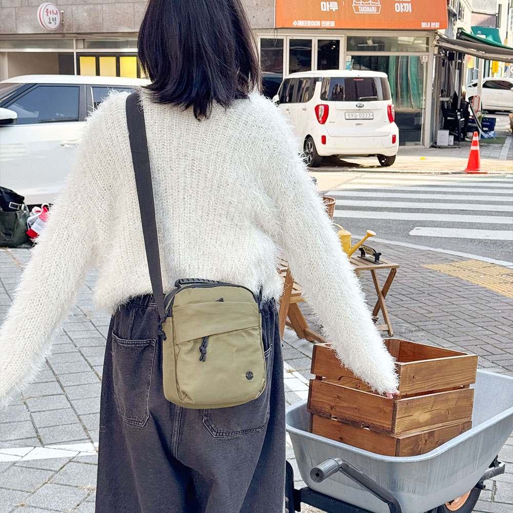 가벼운 미니 크로스백 작은 메신저백 데일리 여행 등산 아웃도어 보조 크로스가방 - 상세 이미지 4