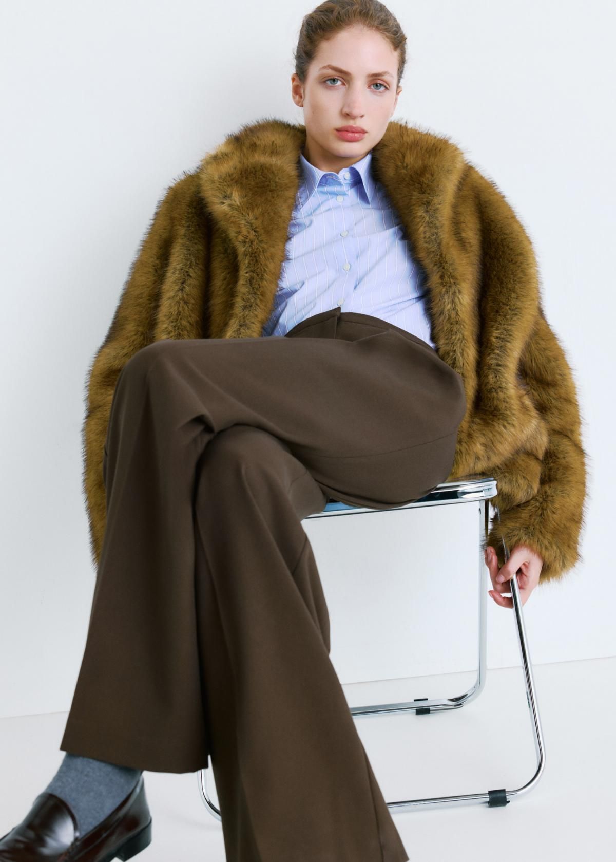 망고 와이드 플리츠 미드웨이스트 팬츠 브라운 27031294 CHOCOLATE - 상세 이미지 5