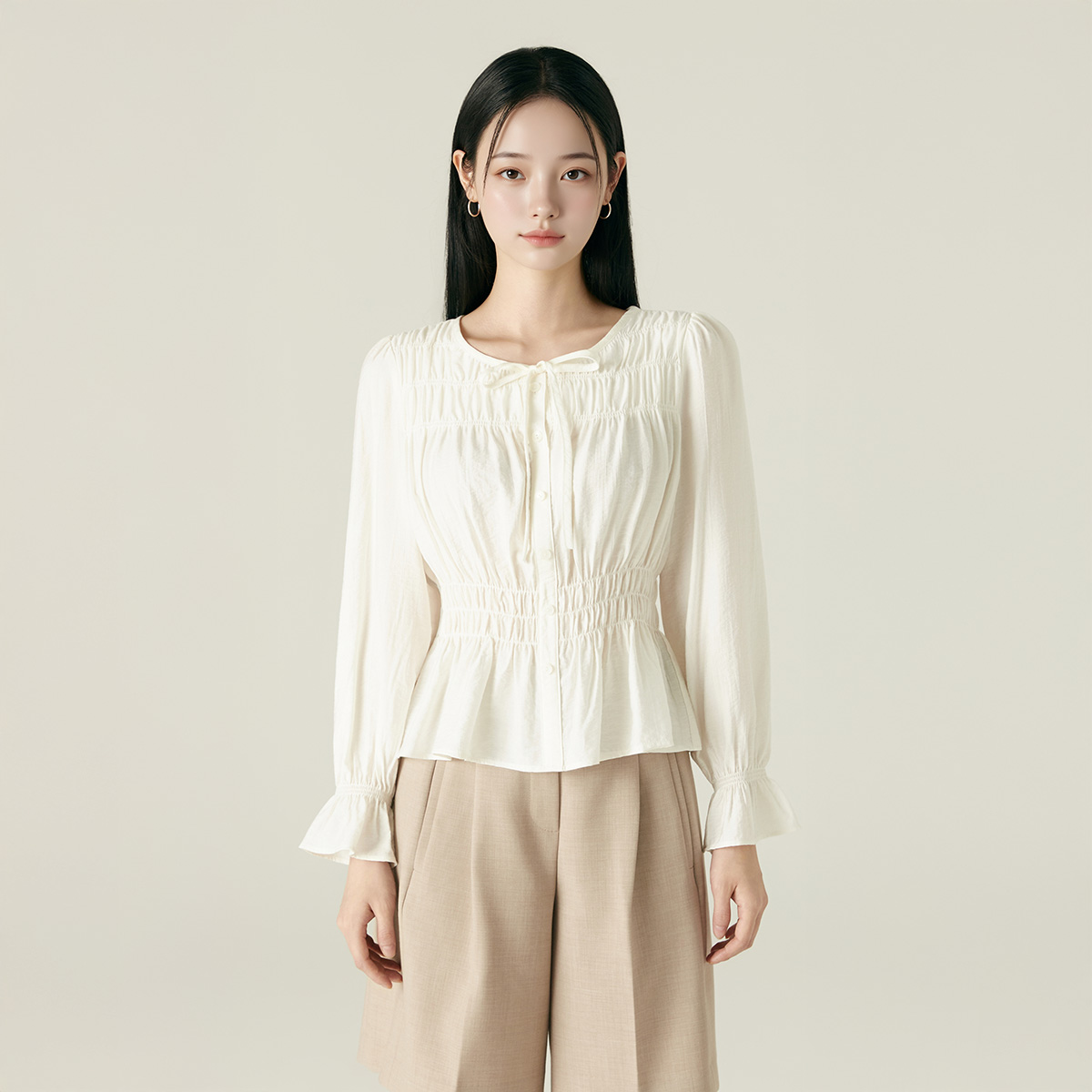 로엠 스모킹 블라우스 RMBLF49R12 아이 키우는 집 엄마들의 챙겨야 할 포인트와 일상 편리함
