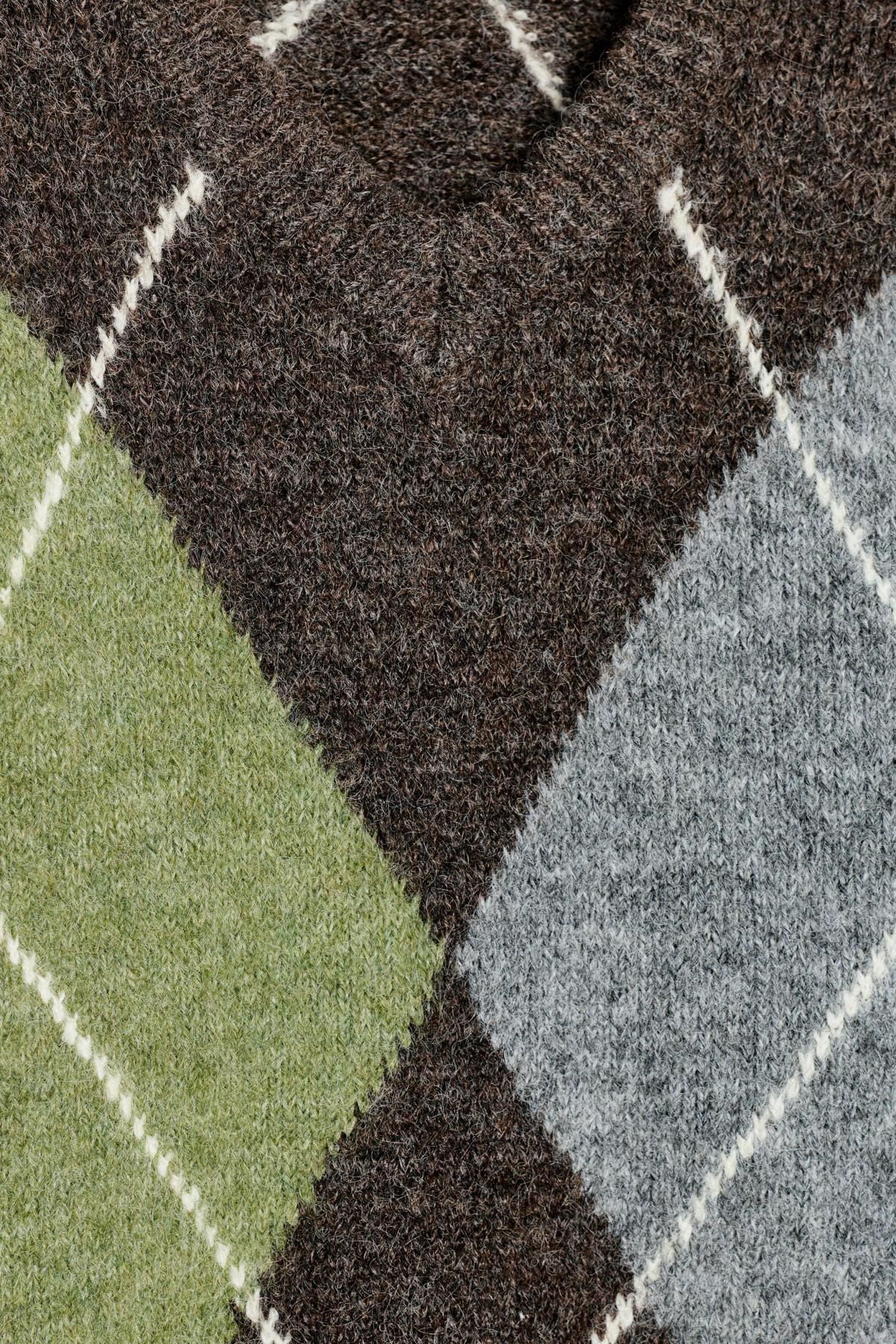 자라 아가일 패턴 루즈핏 브이넥 니트 스웨터 5755/152 BROWN / GREEN 이미지 8