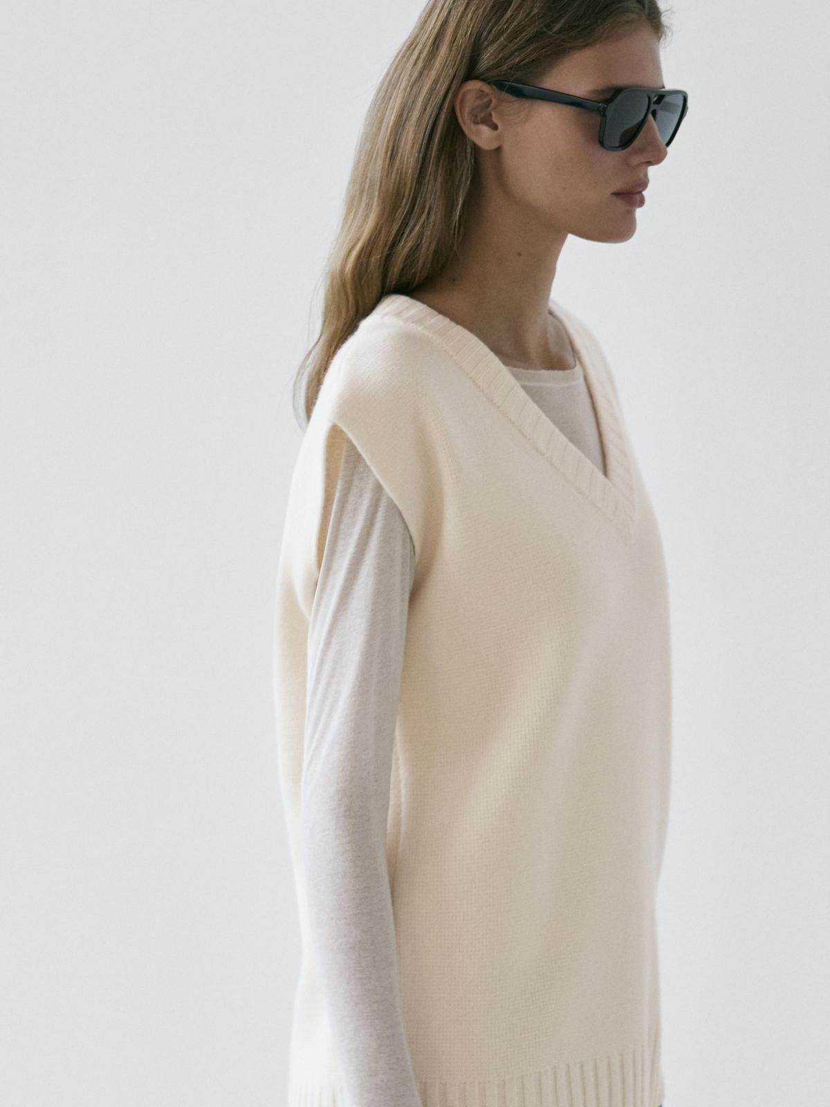마시모두띠 프리미엄 울 브이넥 니트 베스트 아이보리 5821/921 OFF WHITE - 상세 이미지 4