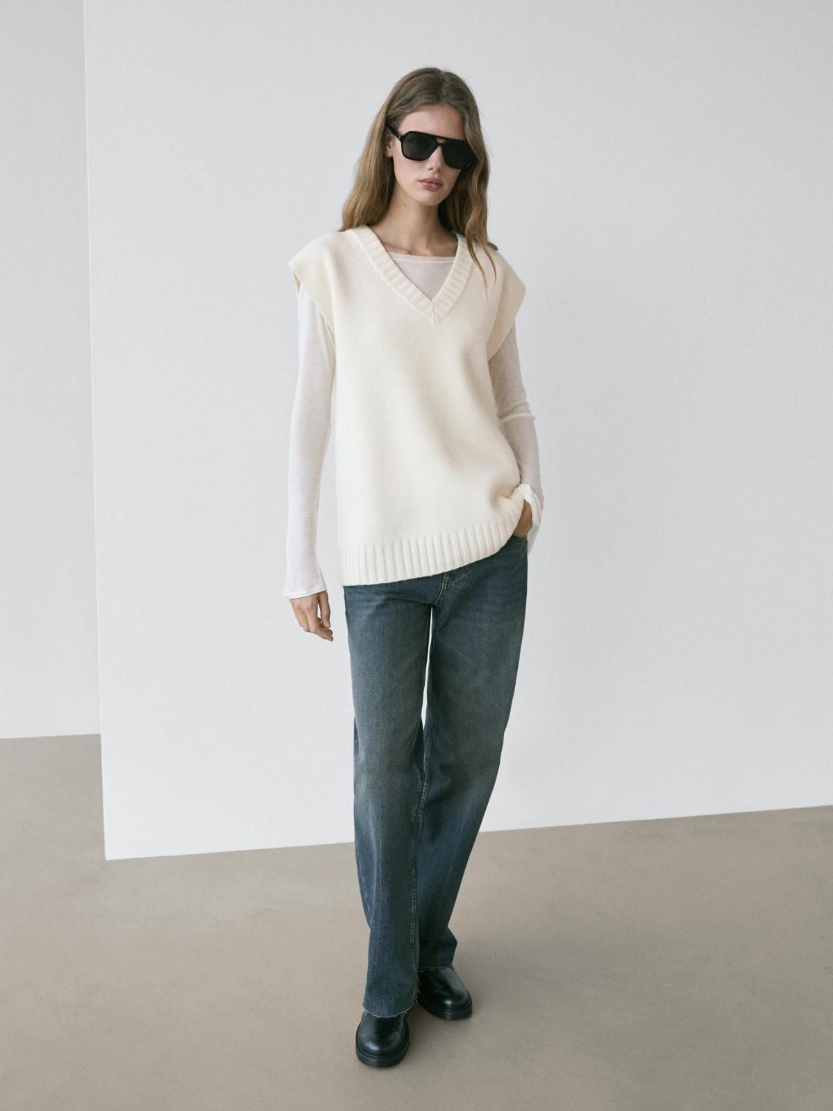마시모두띠 프리미엄 울 브이넥 니트 베스트 아이보리 5821/921 OFF WHITE - 상세 이미지 5
