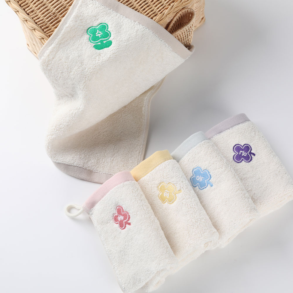 요일별 어린이집수건 고리 손수건 유치원 40수 이름 자수 귀욤폰트 핸드타올 제품 이미지