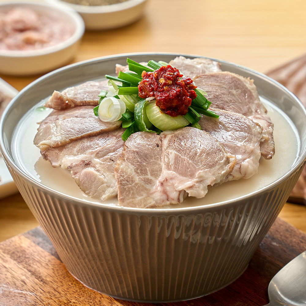 부산 돼지국밥 630g 양념장 소금 새우젓 세트 캠핑음식 국밥 4개 - 상품 이미지