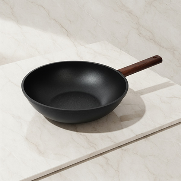 하우스웨어 국내생산 인덕션마스터 티타늄 궁중팬 26cm - 상품 이미지