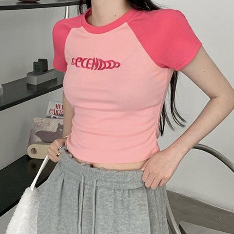 데일리룩 티셔츠 반팔티 크롭 여름 인기 신상 여자 - 상품 이미지