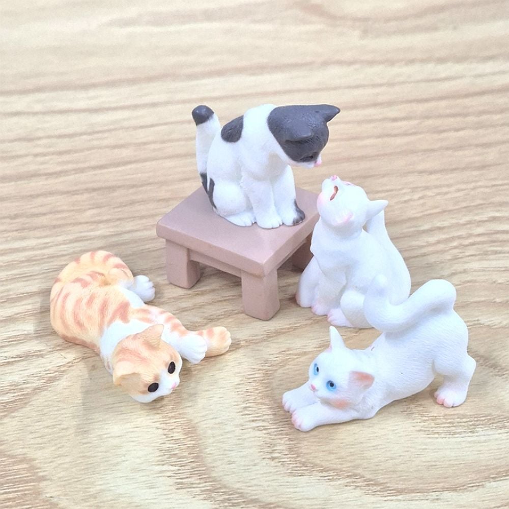 뽀뽀하는 고양이 냥이 커플 미니어쳐 인테리어 소품 - 상품 이미지
