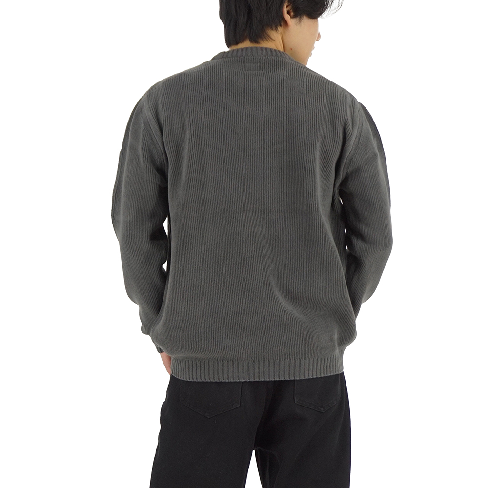 25FW CP컴퍼니 렌즈 와펜 셔닐 코튼 크루넥 니트 그레이 19CMKN017A 005558G 978 - 상세 이미지 4