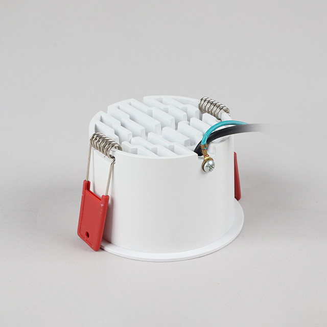 더쎈 LED 다운라이트 딘브라 7.5cm(3인치) COB 12W 핀홀 집중형 매립등 - 상세 이미지 4