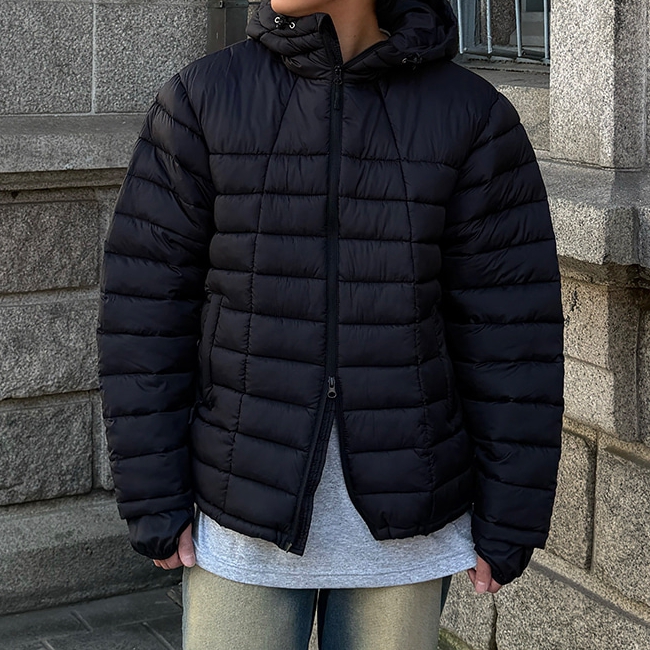 남자 에스 오버핏 겨울 후드 경량 패딩 점퍼 - 메인 이미지