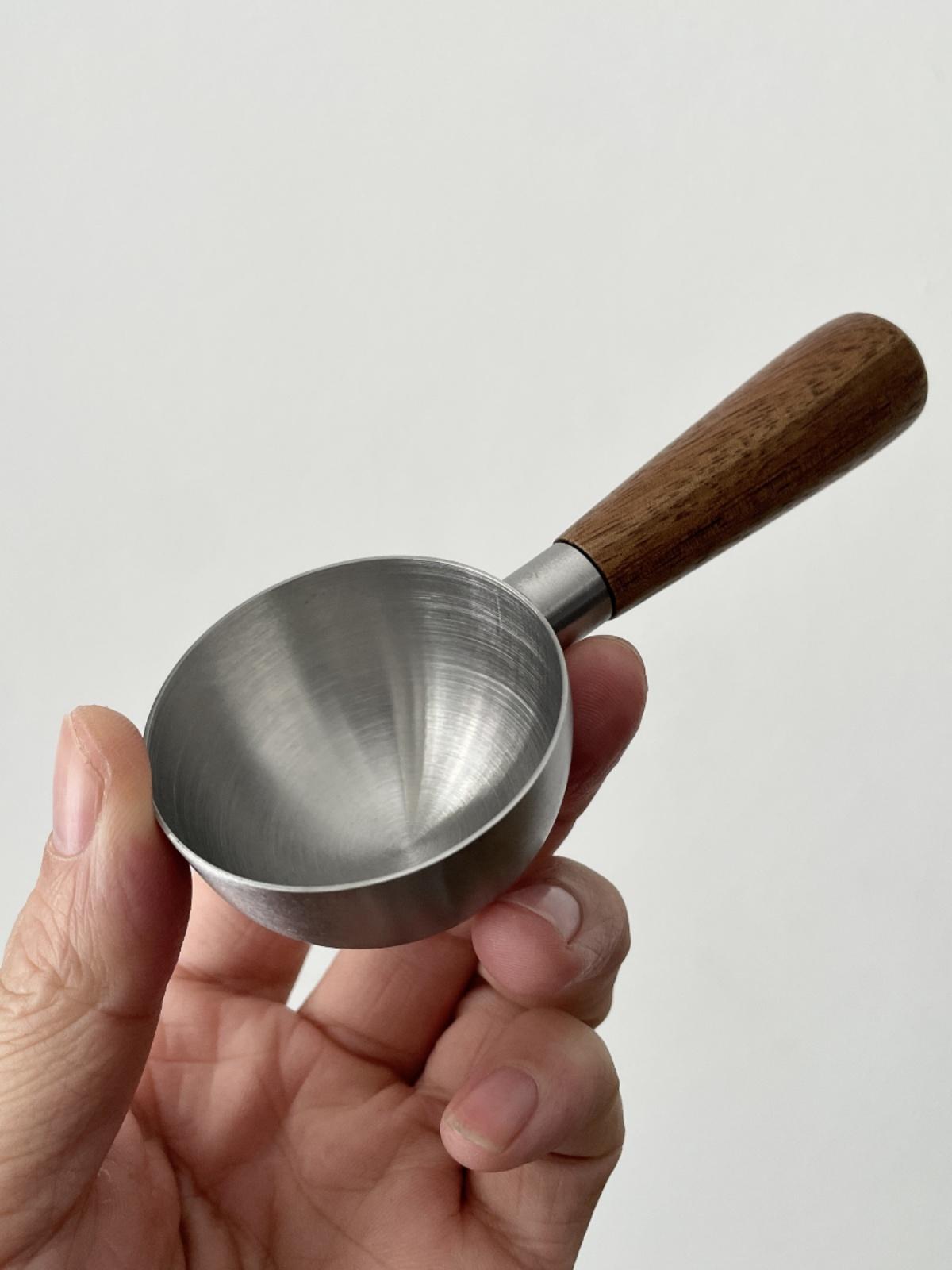 커피 계량 스푼 호두나무 손잡이 스테인리스 원두 가루 35ml 밀가루 430 - 상품 이미지