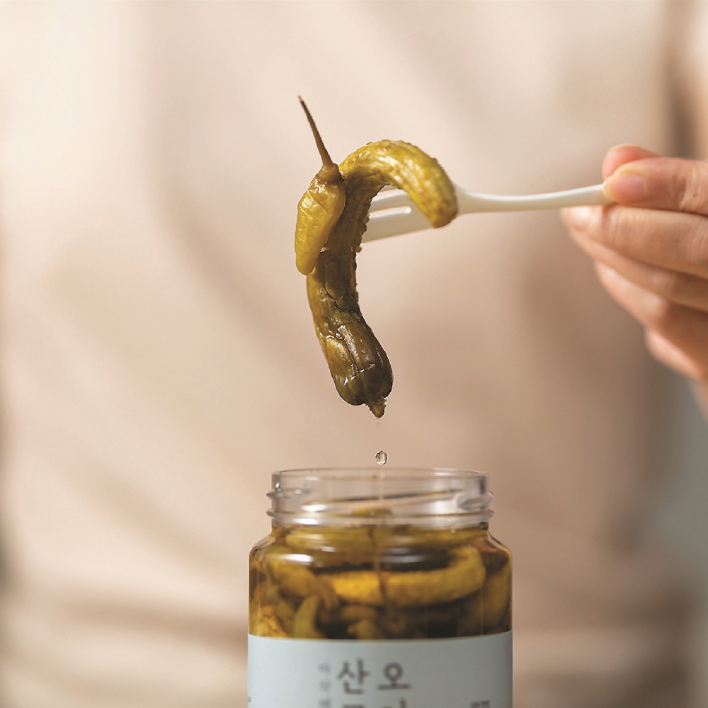 매콤하고 아삭한 산고추 애기 미니 오이피클 580g - 상품 이미지