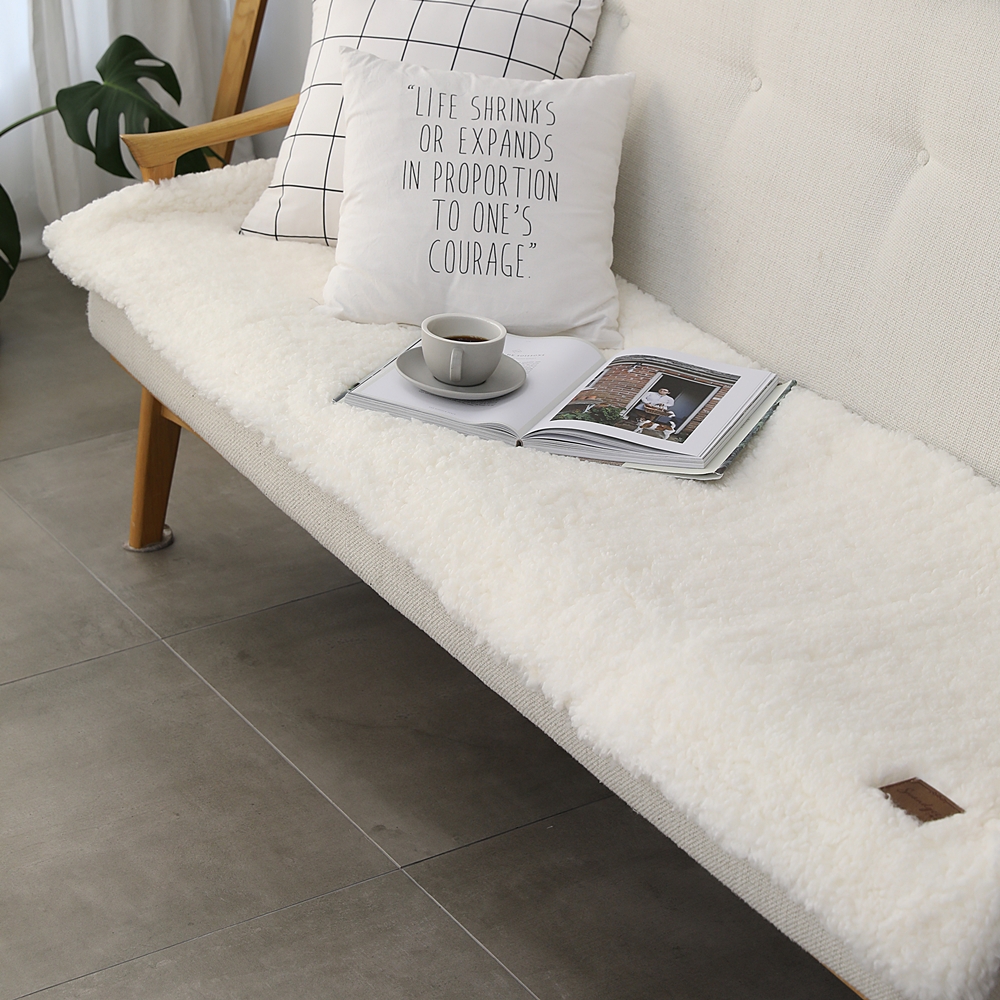 나라데코 30mm 양털 극세사 겨울 돌 쇼파패드 3인용 65x180