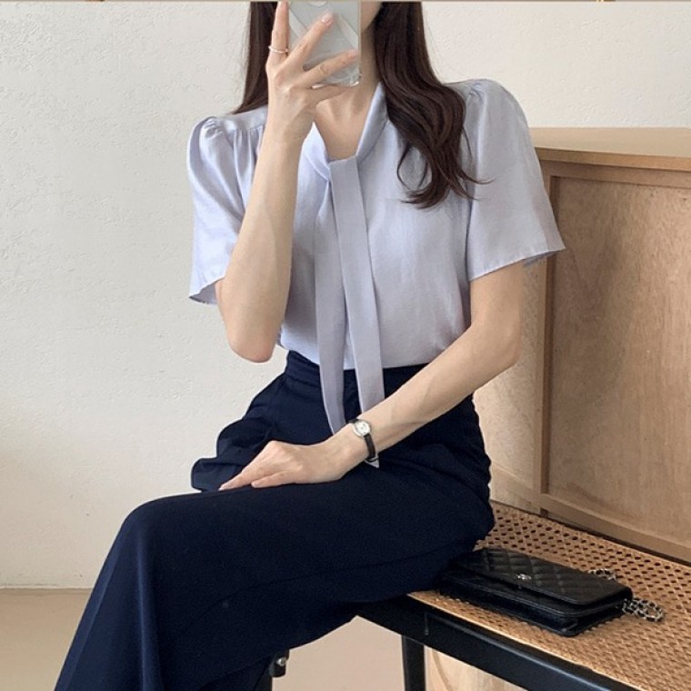리본타이 퍼프 반팔 블라우스 - 메인 이미지