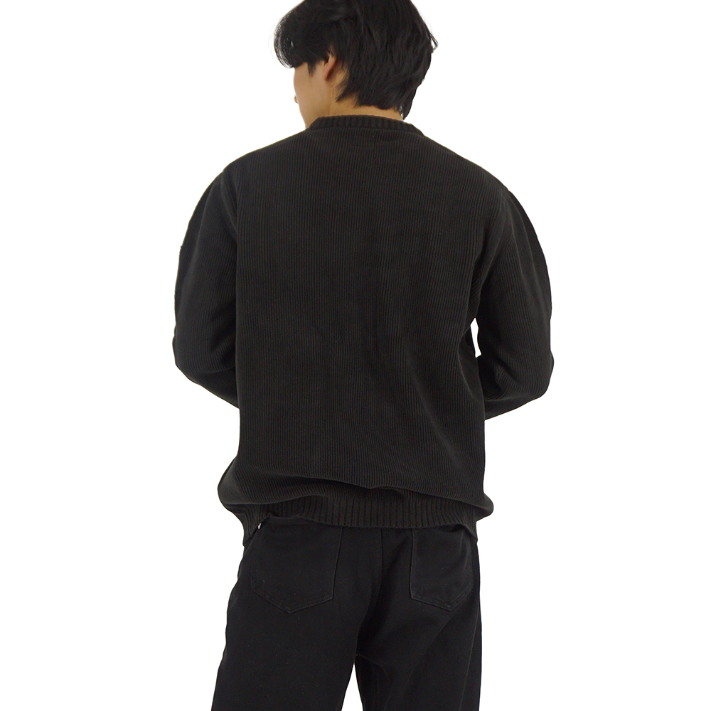 25FW CP컴퍼니 렌즈 와펜 셔닐 코튼 크루넥 니트 블랙/그레이 2종 19CMKN017A 005558G 999 - 상세 이미지 4