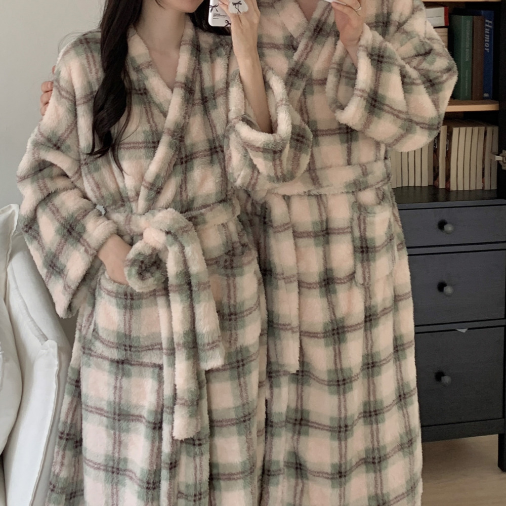 극세사로브 로브가운 커플수면잠옷 겨울 기모 파자마 홈웨어 세트 민트 가운 - 메인 이미지