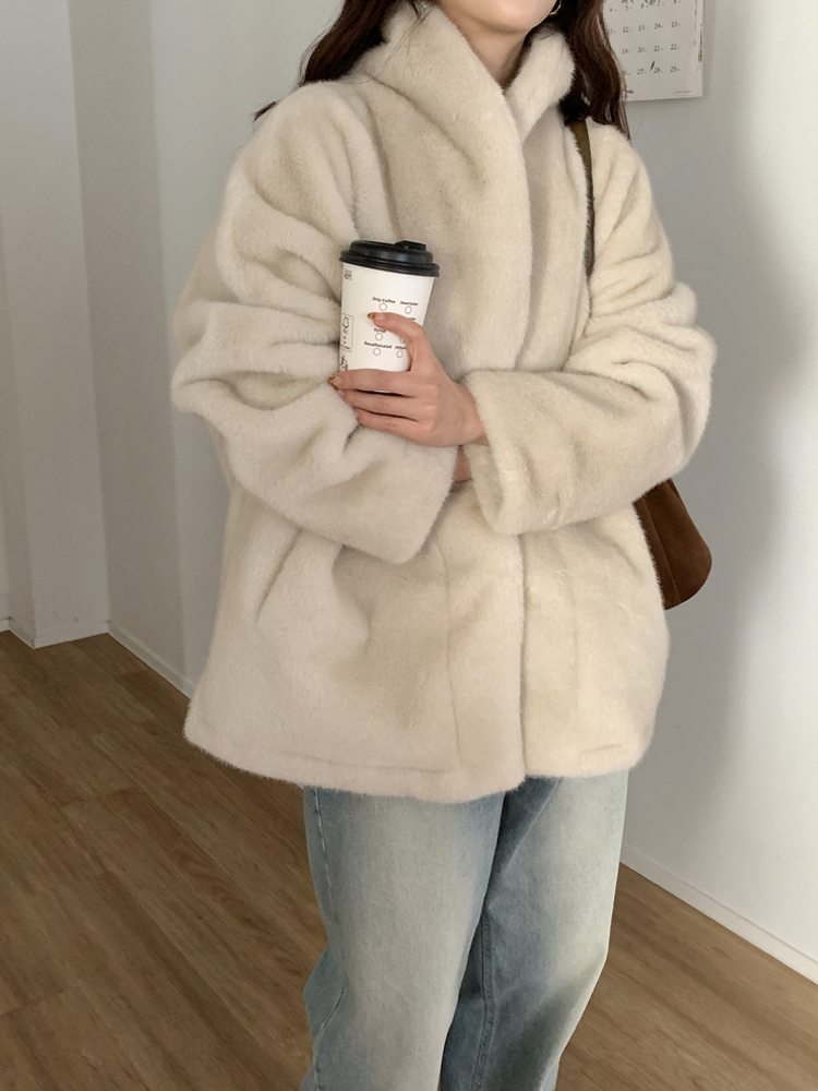 부드러운 밍크 에코 페이크 퍼 자켓 무스탕 오버핏 숄카라 여성 겨울 자켓 - 상세 이미지 3