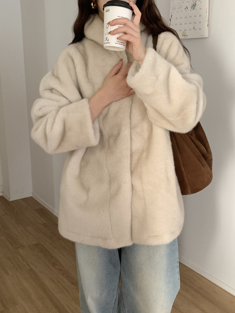 부드러운 밍크 에코 페이크 퍼 자켓 무스탕 오버핏 숄카라 여성 겨울 자켓 - 상세 이미지 4