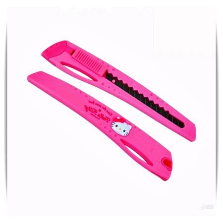앤츠런3협력사 바이하츠 컷터칼 소 헬로키티 캐릭터 미니 커터 문구소품 1개 앤츠런3