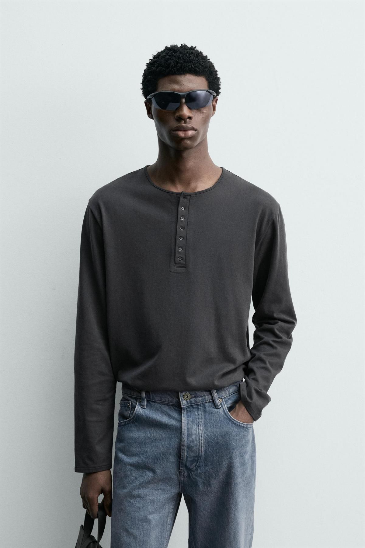 자라 테크니컬 코튼 실크 헨리넥 긴팔 티셔츠 8054/340 DARK GREY - 상세 이미지 3