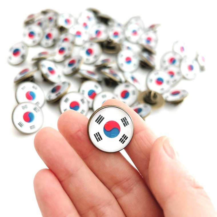개천철 태극기뱃지 경축일 브로치 선물 뺏지 - 상품 이미지
