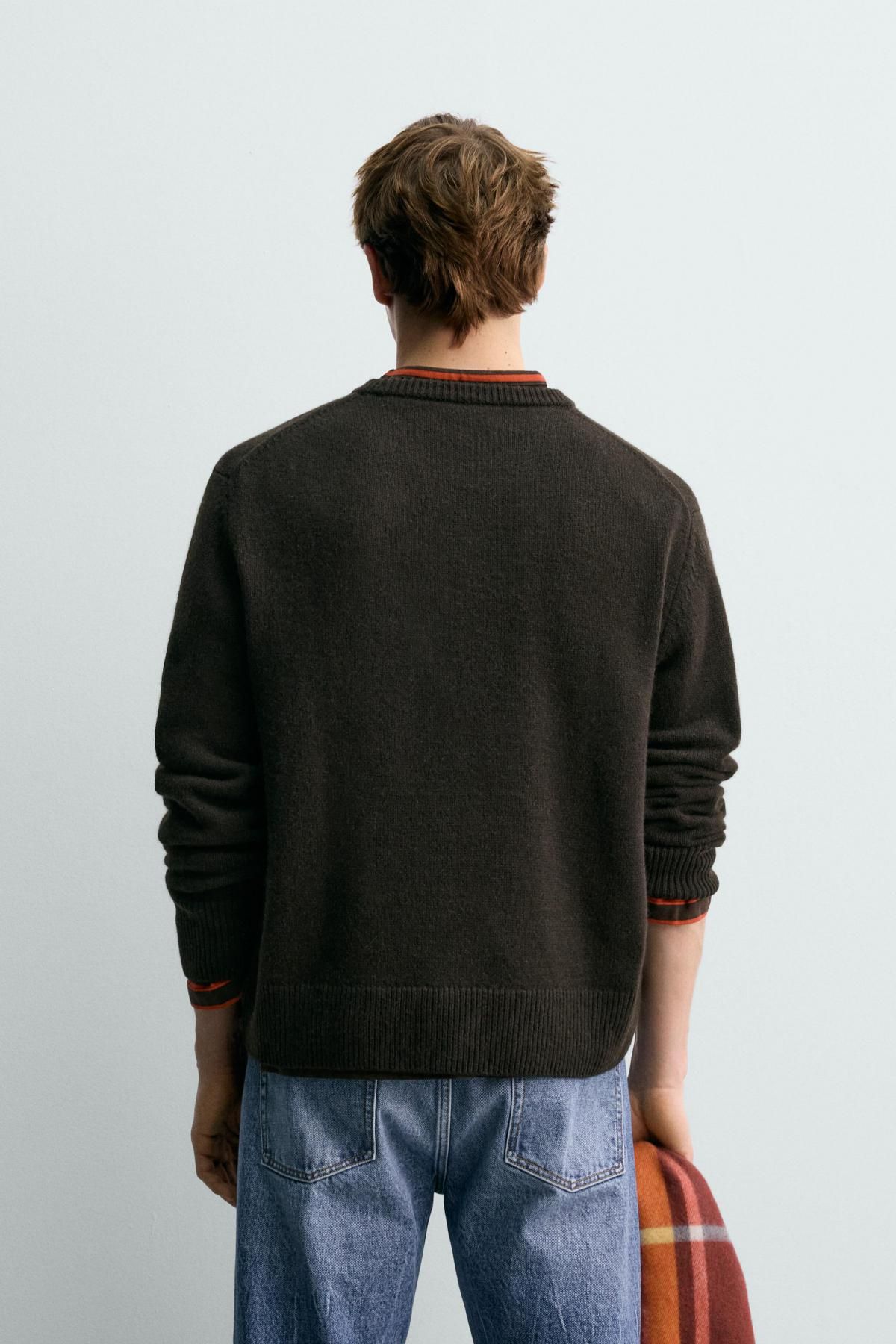 자라 울 캐시미어 라운드넥 스웨터 X 아론 레빈 4696/390 DARK BROWN - 상세 이미지 4