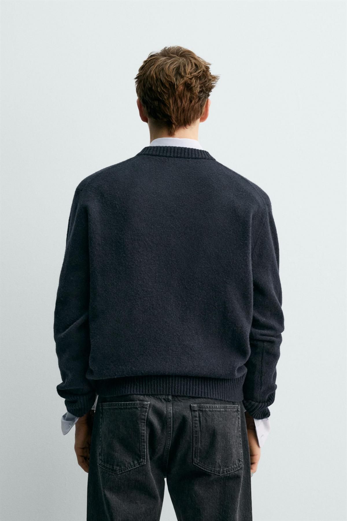 자라 울 브이넥 니트 스웨터 X 아론 레빈 4696/380 NAVY BLUE - 상세 이미지 4