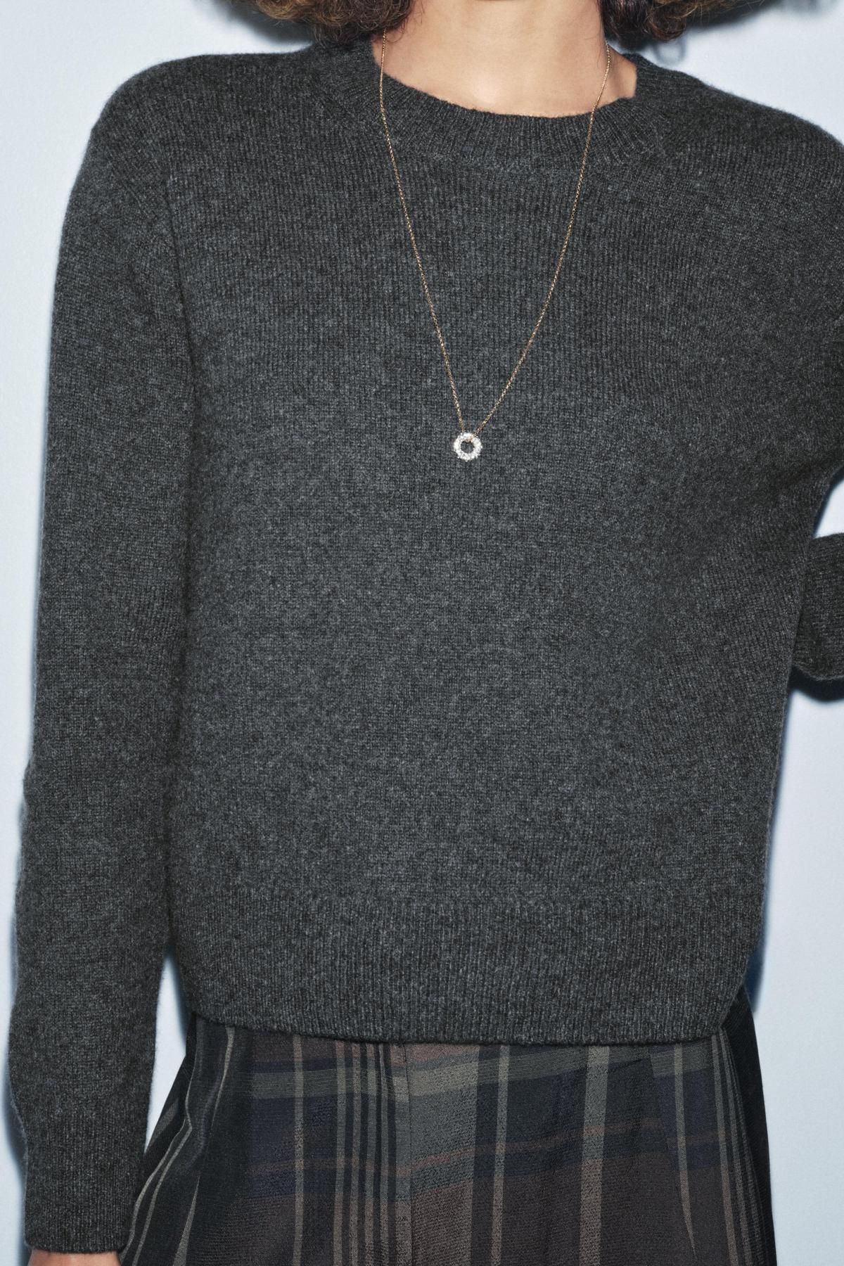 자라 프리미엄 캐시미어 라운드넥 니트 스웨터 2893/121 ANTHRACITE GREY - 상세 이미지 3