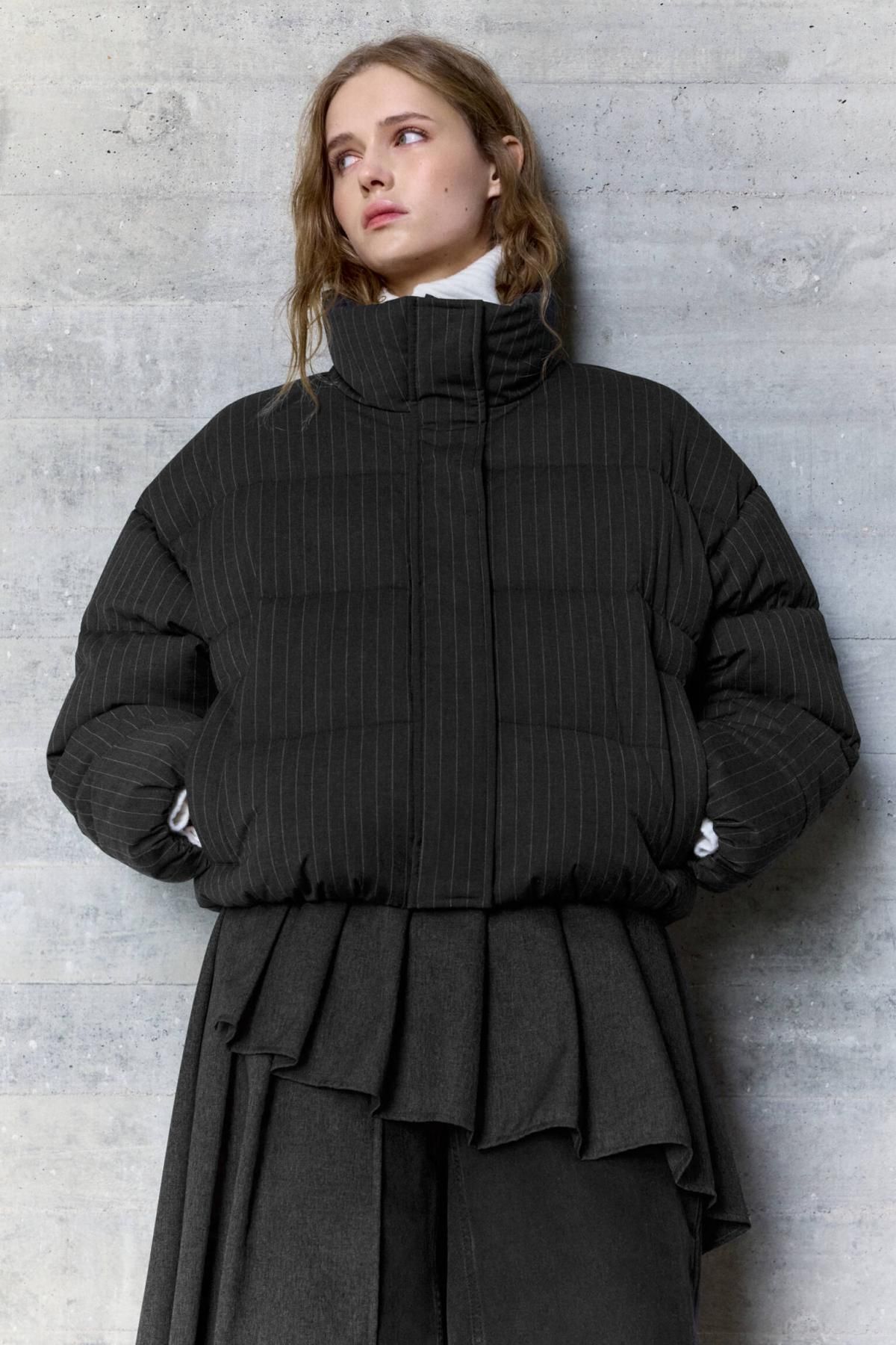 풀앤베어 테크니컬 핀스트라이프 숏 패딩 재킷 7700/378 MEDIUM GREY - 상세 이미지 2