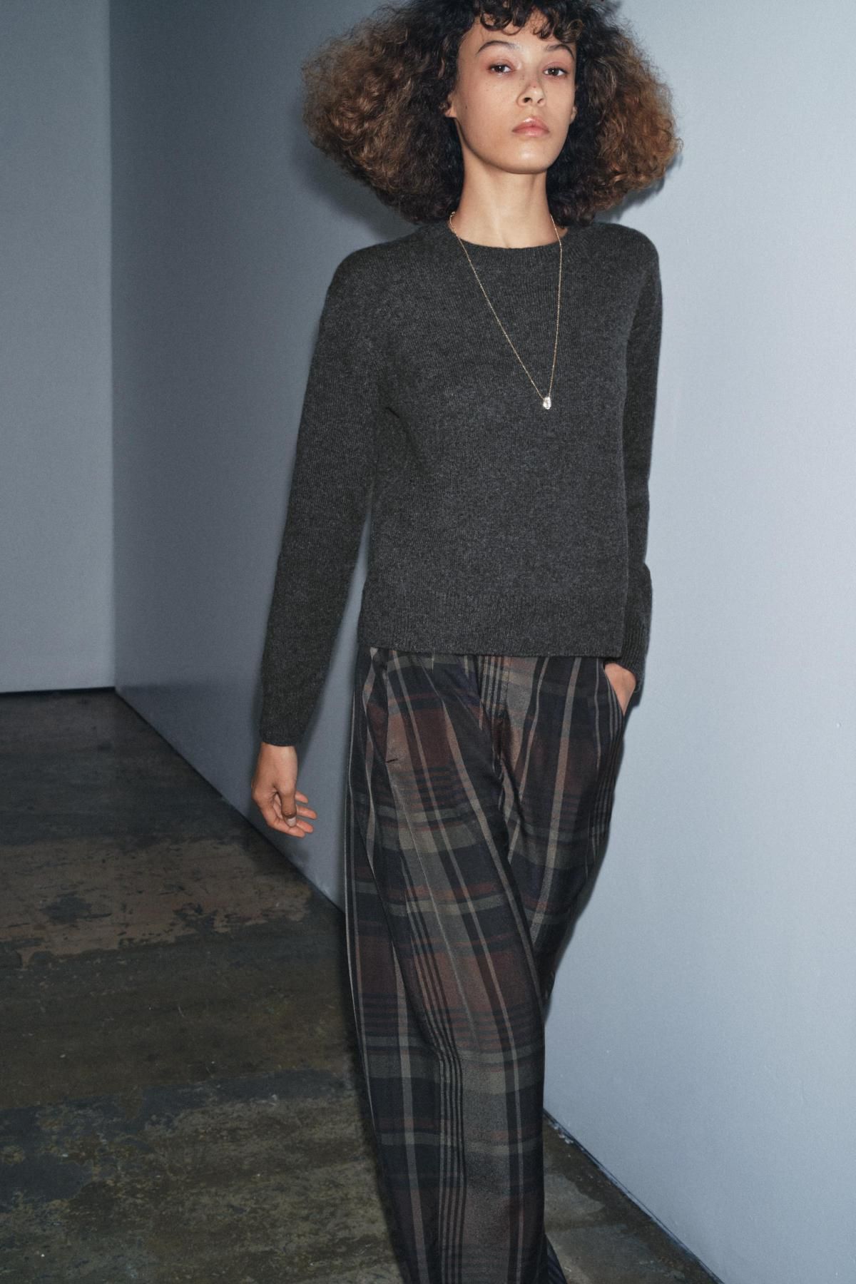 자라 프리미엄 캐시미어 라운드넥 니트 스웨터 2893/121 ANTHRACITE GREY - 메인 이미지