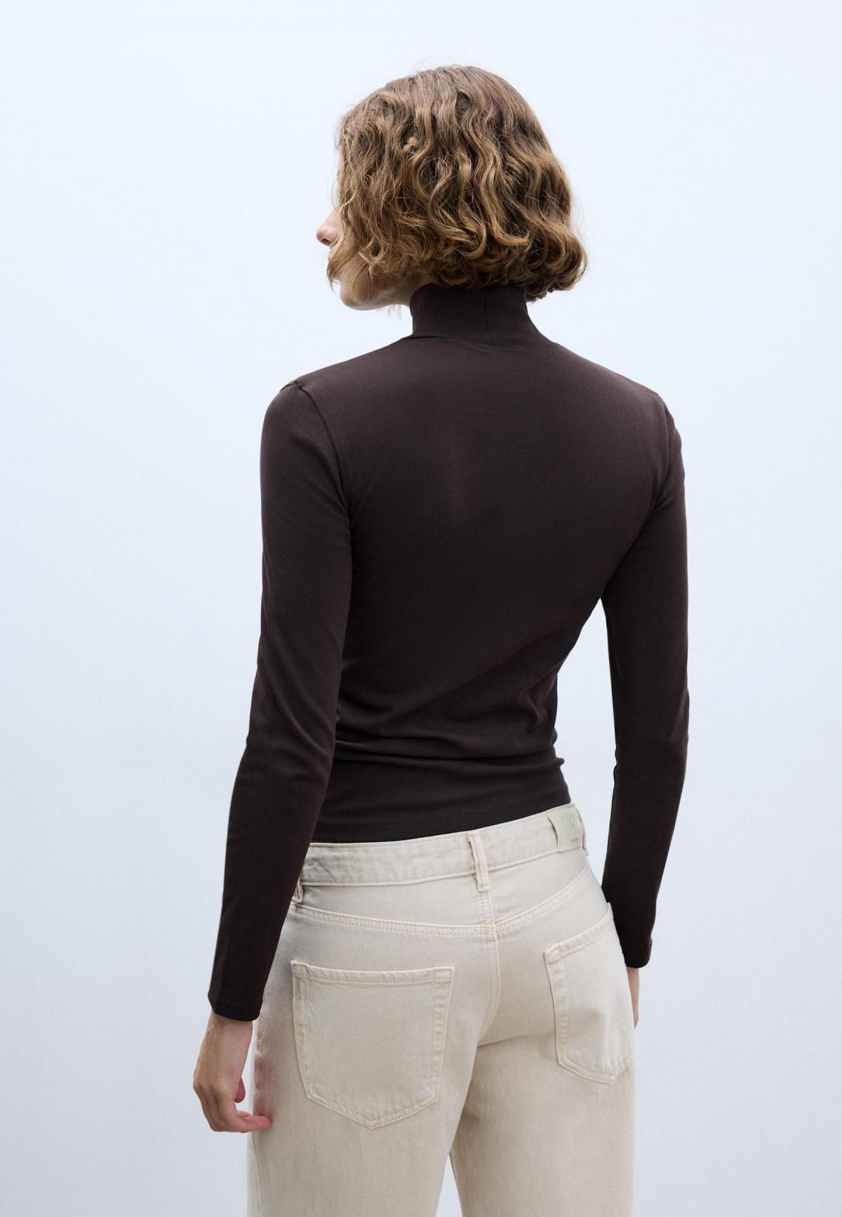 스트라디바리우스 소프트 베이직 하이넥 긴팔 티셔츠 6528/931 BROWN - 상세 이미지 3