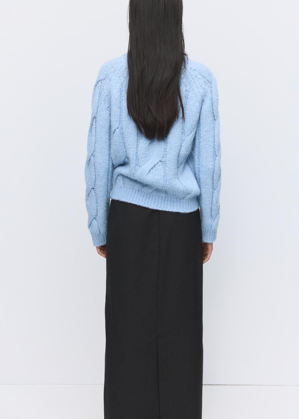 망고 케이블 라운드넥 니트 스웨터 블루 27011278 AZUL CELESTE - 상세 이미지 4