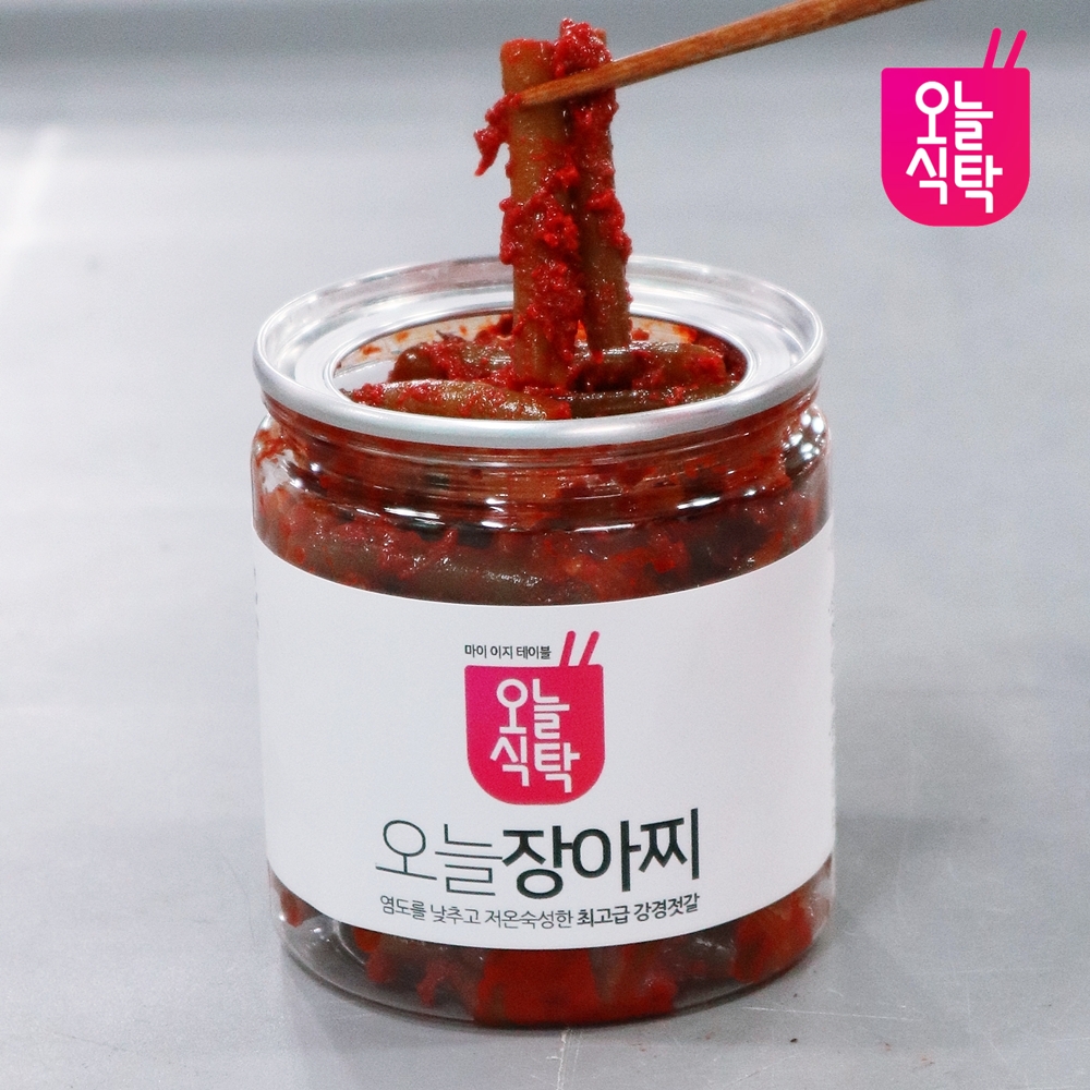 오늘식탁 국내산 강경 고추장 마늘쫑 장아찌 요리용 선물용 500g, 1개 - 상품 이미지