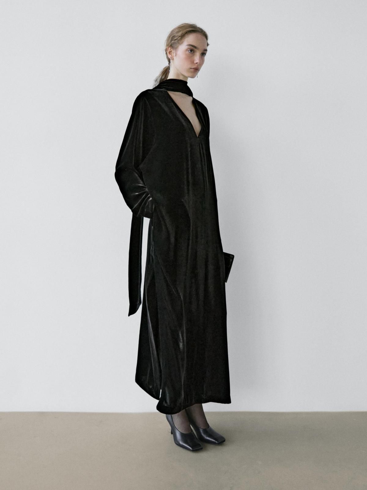 마시모두띠 벨벳 타이넥 블랙 롱 원피스 9116/950 BLACK - 상세 이미지 2