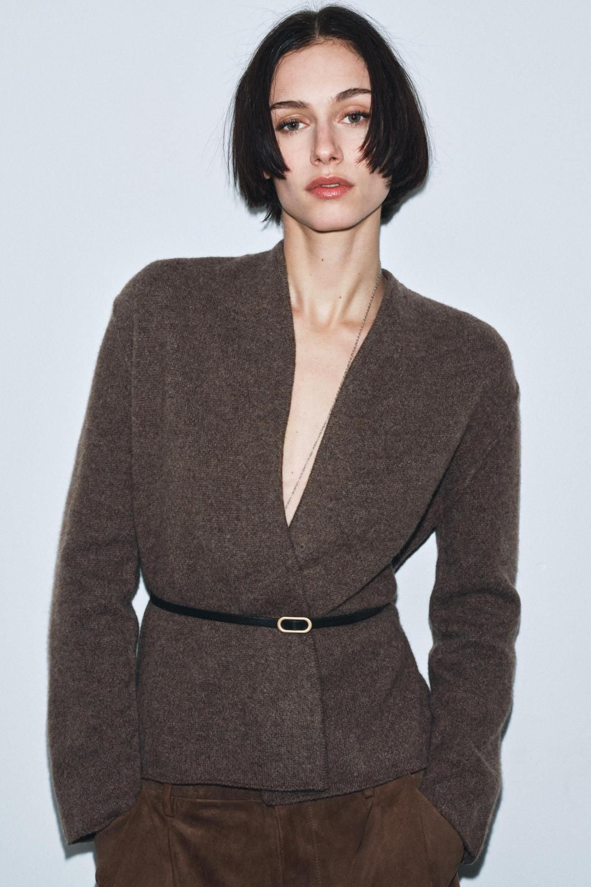 자라 프리미엄 울 브이넥 벨트 카디건 브라운 2893/205 BROWN / TAUPE - 상세 이미지 3
