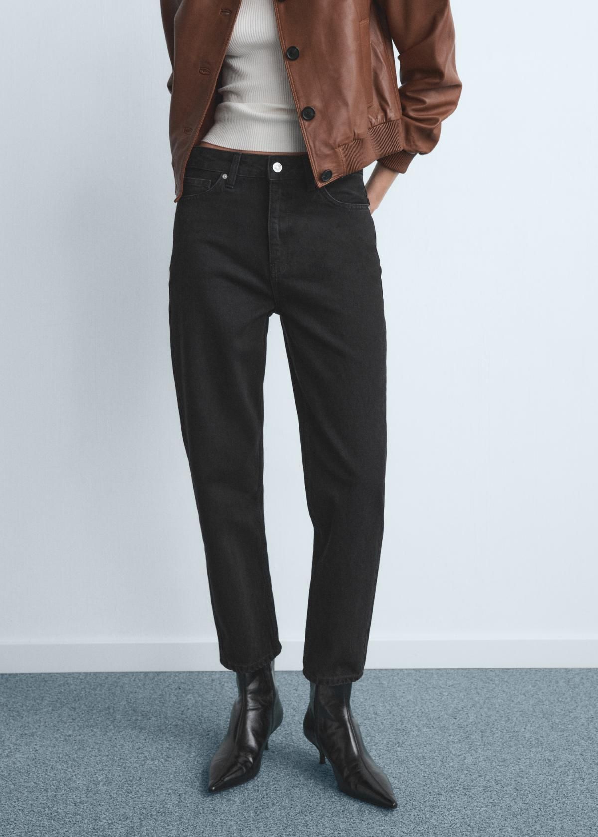 망고 하이웨이스트 크롭 맘핏 데님 청바지 27031283 DENIM NEGRO - 상품 이미지