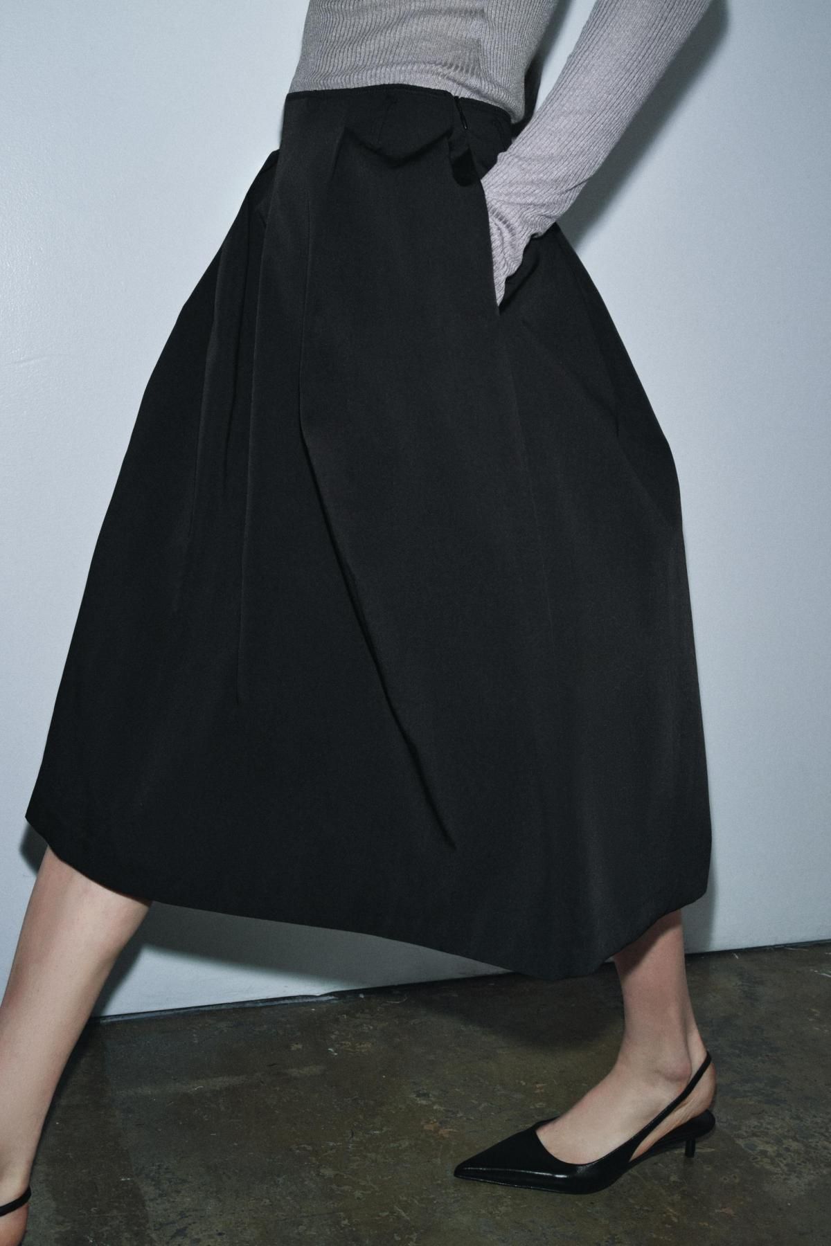 자라 볼륨 플리츠 미디 스커트 9862/464 BLACK - 상세 이미지 4