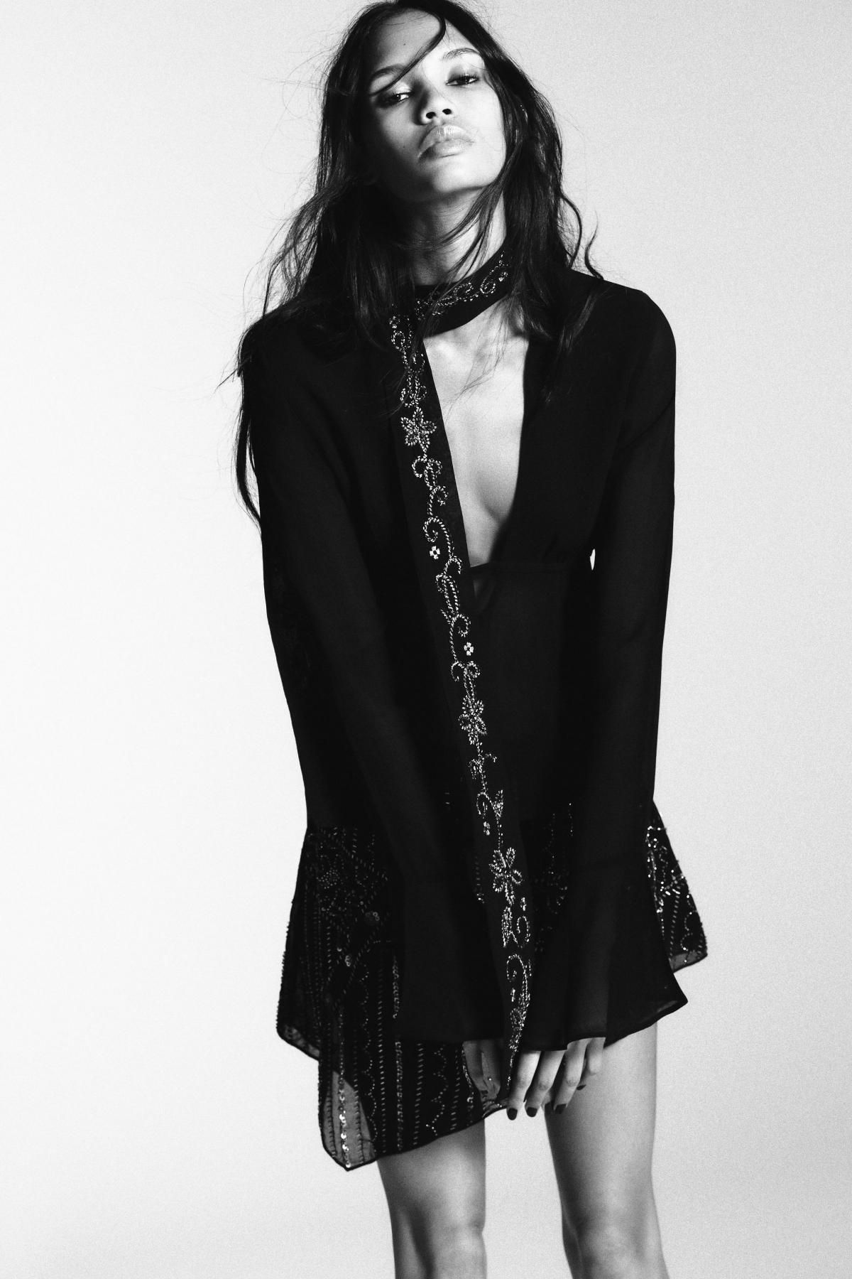 자라 자수 시스루 블랙 플레어 소매 셔츠 0881/142 BLACK - 상세 이미지 3