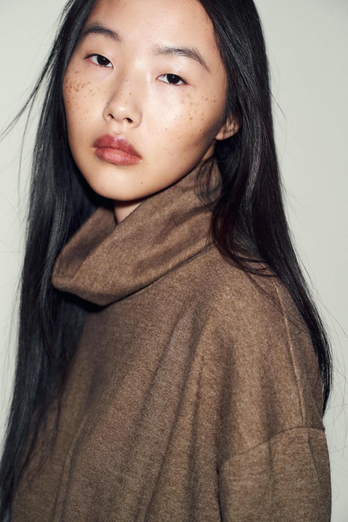 자라 하이넥 메탈 디테일 소프트 니트 탑 0264/622 CAMEL - 상세 이미지 5