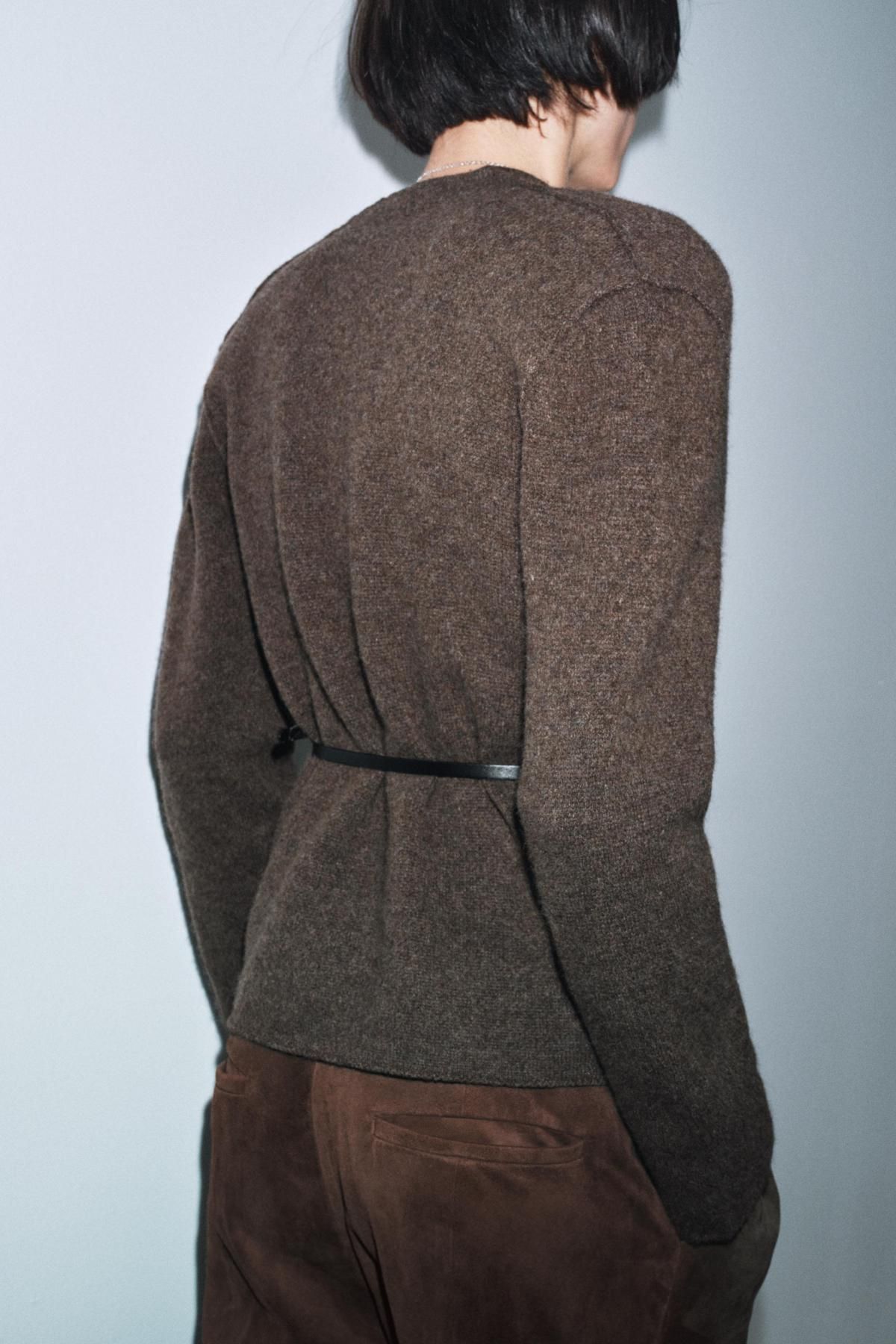 자라 프리미엄 울 브이넥 벨트 카디건 브라운 2893/205 BROWN / TAUPE - 상세 이미지 4