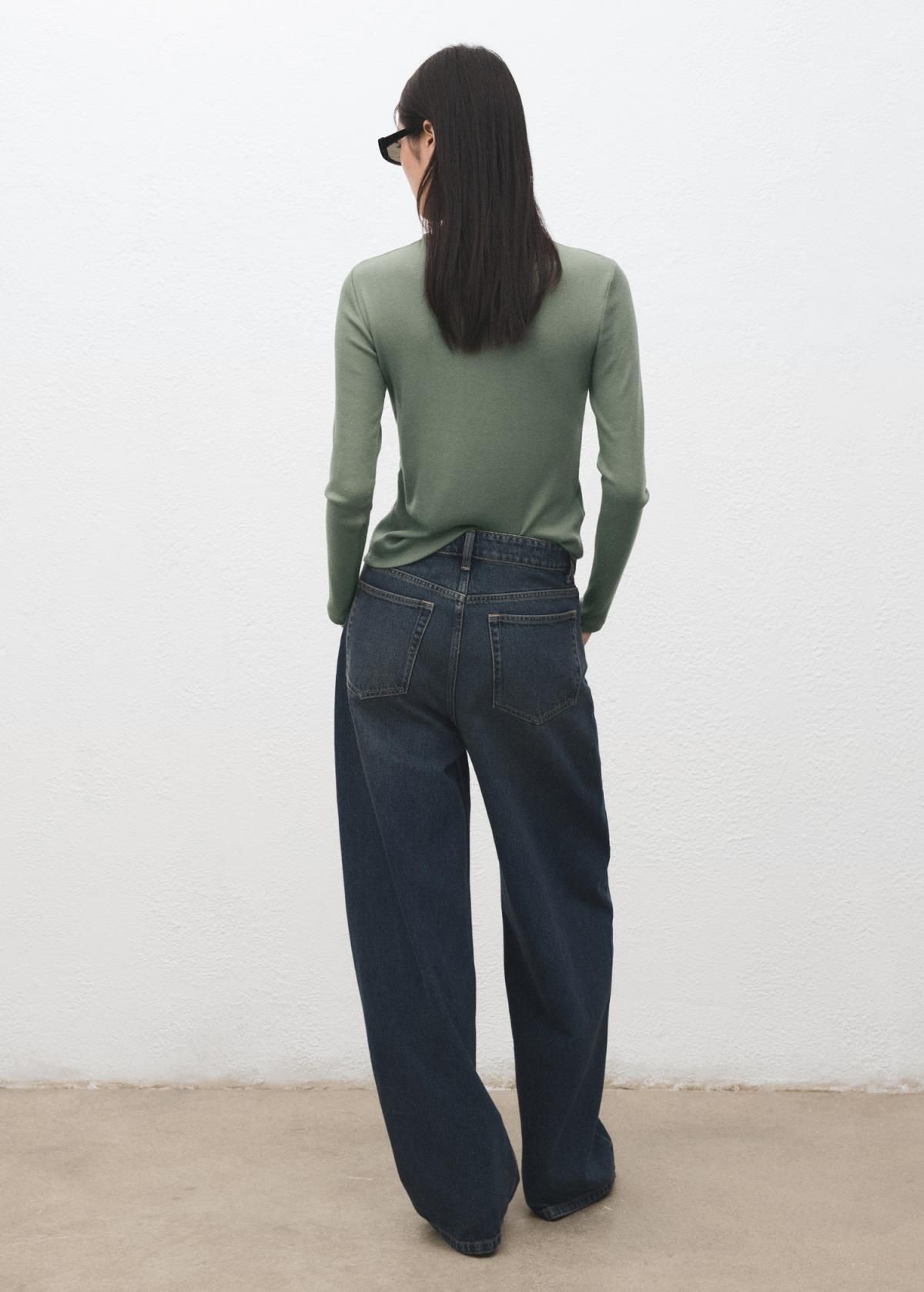 망고 골지 슬림핏 라운드넥 긴팔 티셔츠 27001355 KHAKI - 상세 이미지 4