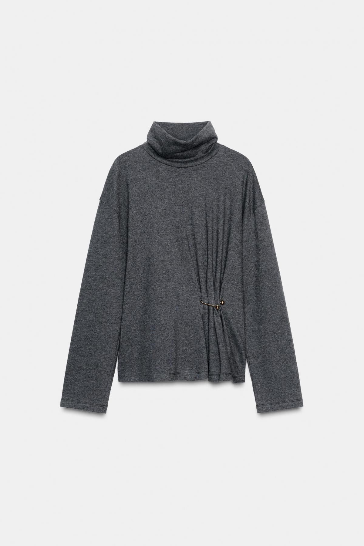 자라 하이넥 메탈 디테일 소프트 니트 탑 0264/622 DARK GREY - 상품 이미지