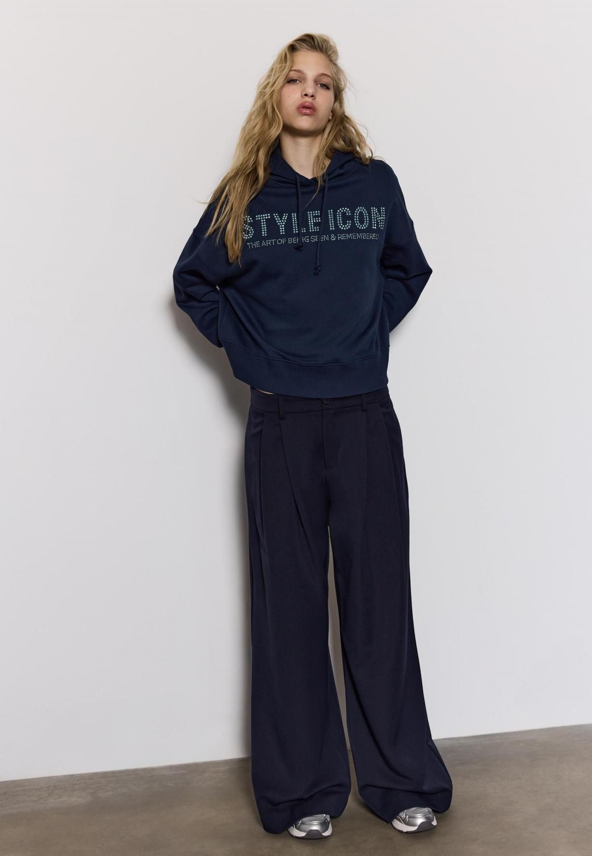 스트라디바리우스 크리스탈 프린트 네이비 후드티 7239/670 NAVY BLUE - 상세 이미지 5