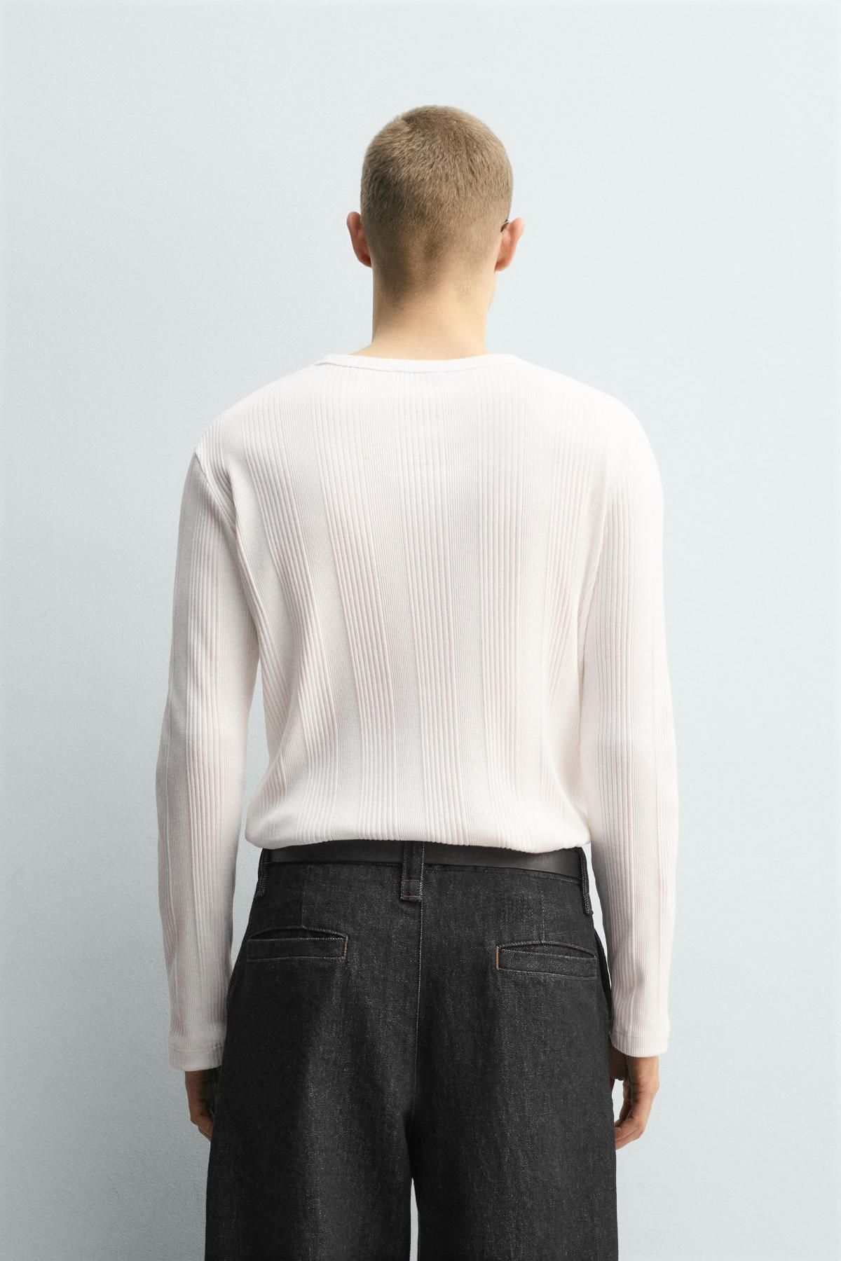 자라 텍스처 헨리넥 코튼 긴팔 티셔츠 화이트 5372/366 WHITE - 상세 이미지 4