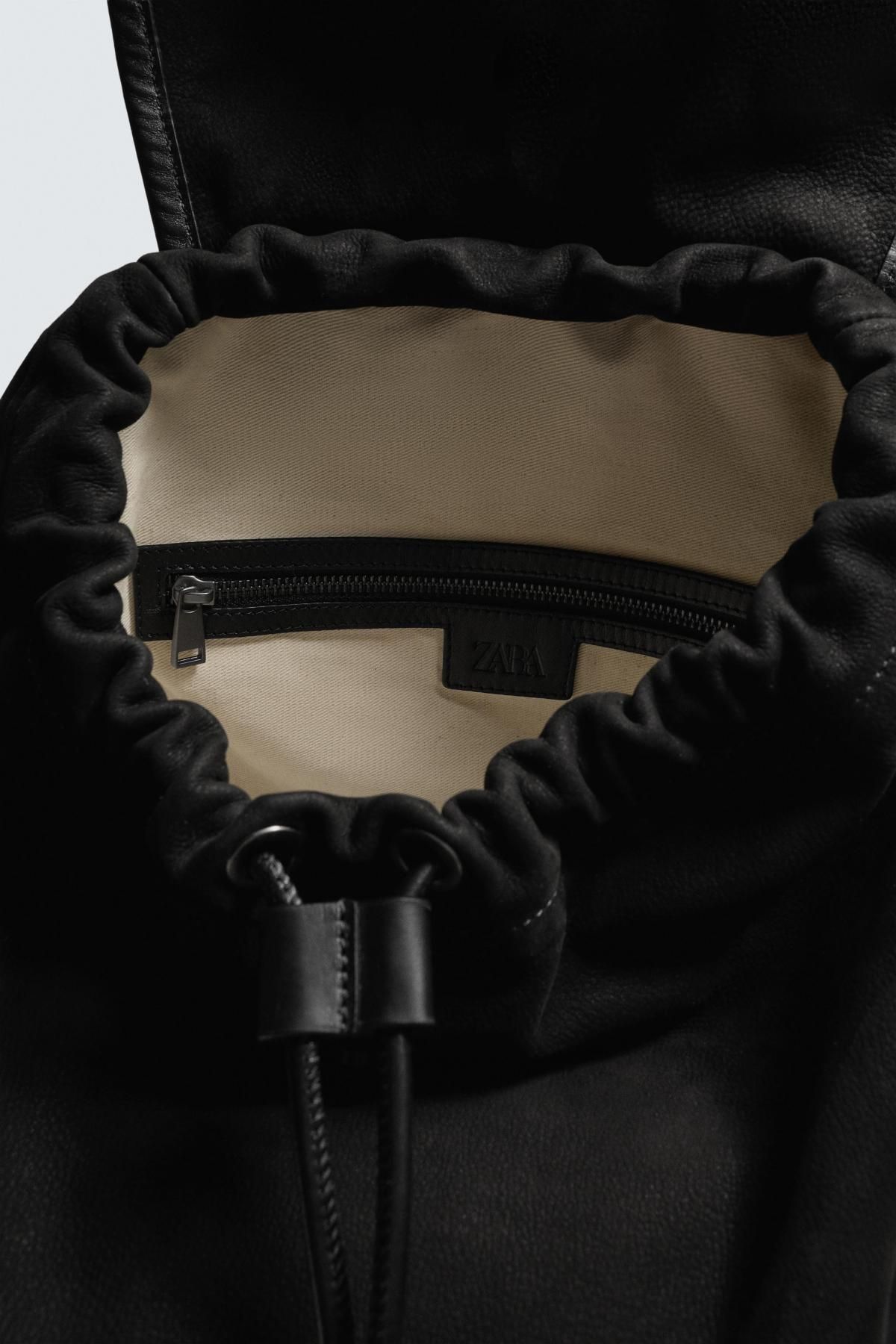 자라 프리미엄 스웨이드 블랙 백팩 3270/620 BLACK - 상세 이미지 4