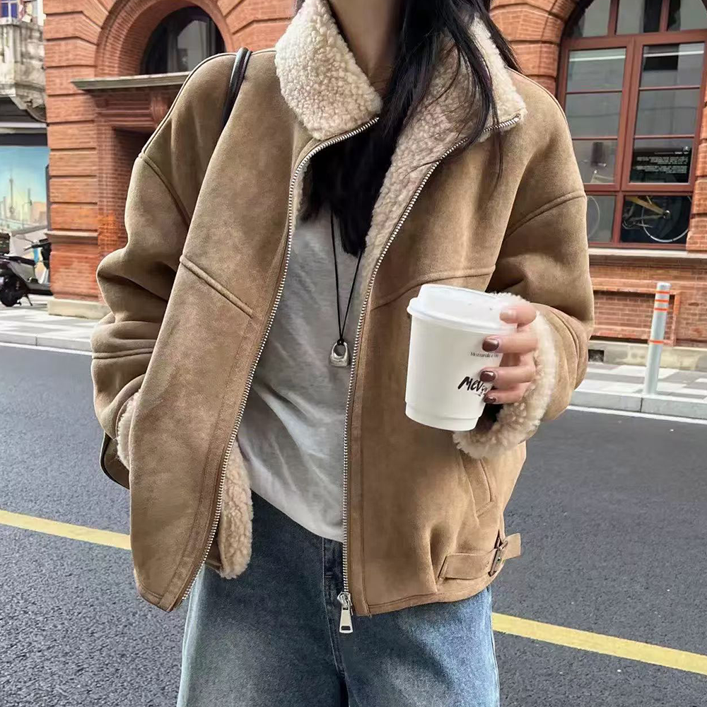 여성 양털100 숏 무스탕 자켓 겨울 베이지 집업 퍼자켓 데일리룩 - 상세 이미지 4